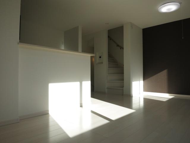 Same specifications photos (living). Same specifications