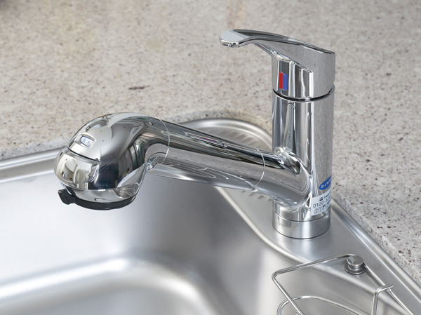 Kitchen.  [Water purifier integrated shower faucet] Water purifier integral clean water is available at the touch of a button (water-saving type). Faucets in the pull-out, Wide sink is easy to clean.