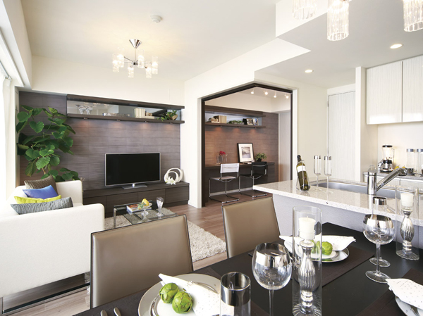 Living.  [living ・ dining] Brightness, Living-friendliness, etc., Private space in pursuit of basic performance as the abode, So that the house hand can produce a personality in his own sense, Try a simple base design.  ※ The following indoor photo model Room H type menu plan (free of charge ・ Application deadline Yes ※ Application deadline depends on the rank. Please contact us for more details)