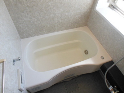 Bath. Bathing to heal fatigue of the day