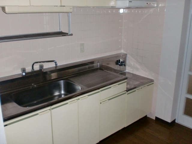 Kitchen. You can gas stove installation