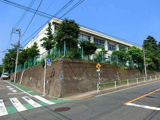 Primary school. Ota Ward Yukitani to elementary school 470m