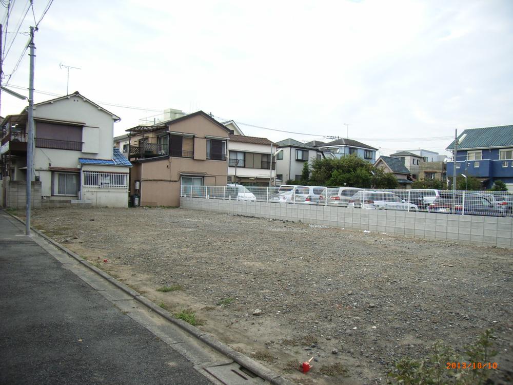 Local appearance photo. Local (11 May 2013) Shooting