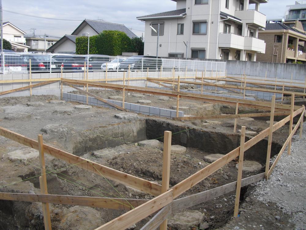 Other local. Local (12 May 2013) Shooting Earthquake ground reinforcement work