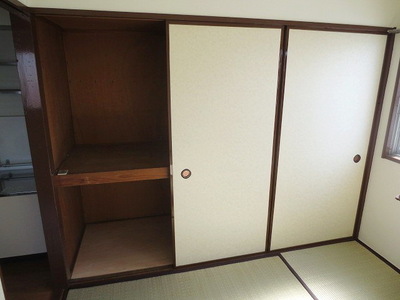 Receipt. Plenty of storage space