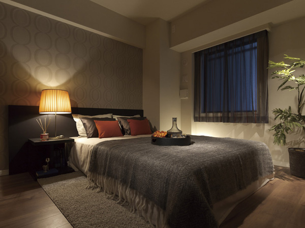 Interior.  [Master bedroom] Storage capacity arranged double closet also plenty of Western-style (1), It is also available as the main bedroom of the two married couples.