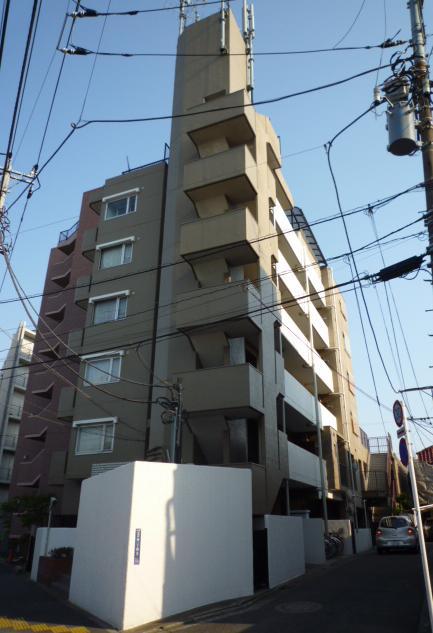 Local appearance photo. Local (October 25 years) shooting