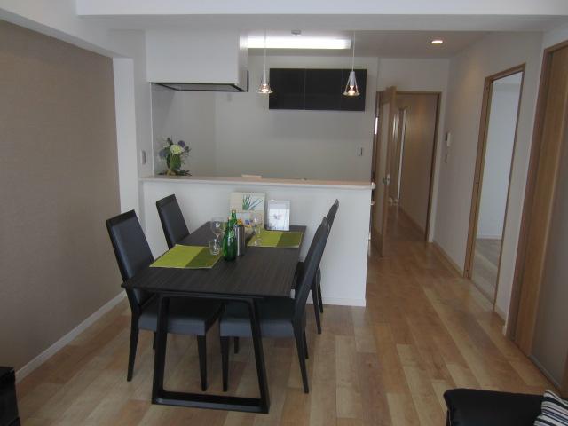 Living. Bright living room of sticking accent Cross