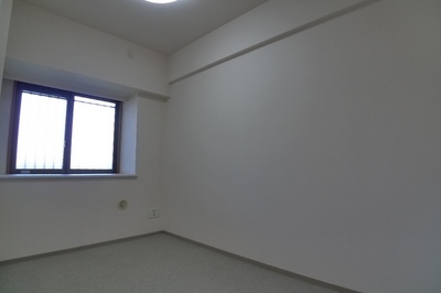 Living and room.  ◆ 5 Pledge of bedroom ◆ There is also a window excellent ventilation!