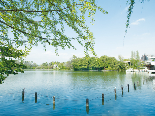 Surrounding environment. Senzokuike / About 1340m