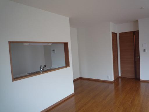 Same specifications photos (living). Living face-to-face kitchen / The last example of construction