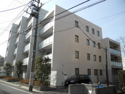 Building appearance. Around the quiet residential area