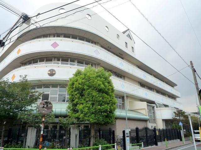 Primary school. Ota 381m to stand Omori first elementary school