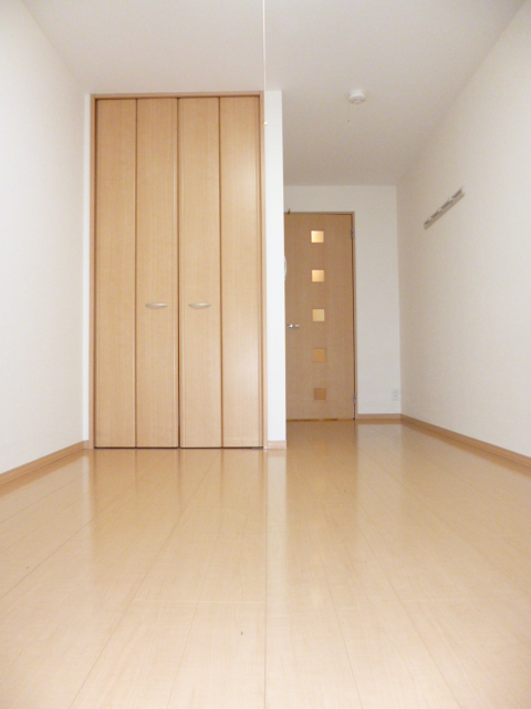 Other room space. Deer Court