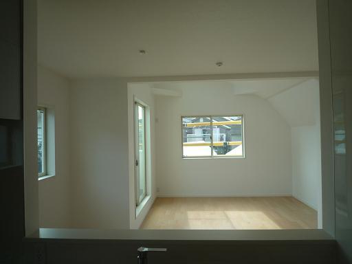 Same specifications photos (living). Living same specifications / Straight living from face-to-face kitchen