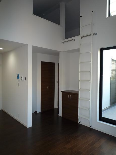 Same specifications photos (Other introspection). Loft same specifications