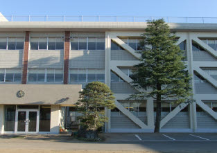 Junior high school. Hasunuma 337m until junior high school (junior high school)