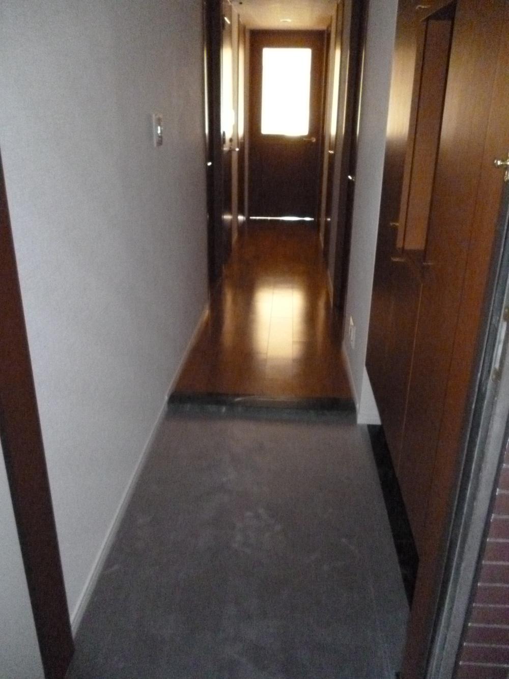 Entrance. Entrance ・ Storage space have to Hall