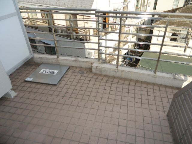 Balcony. Reference is a picture.