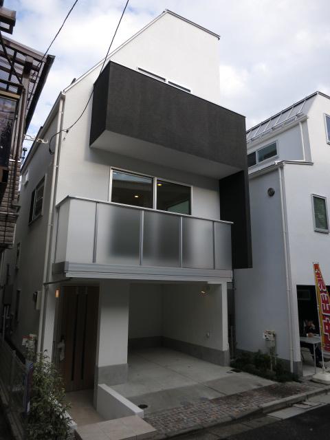 Local appearance photo. C Building