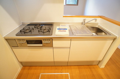 Kitchen. Clean counter kitchen