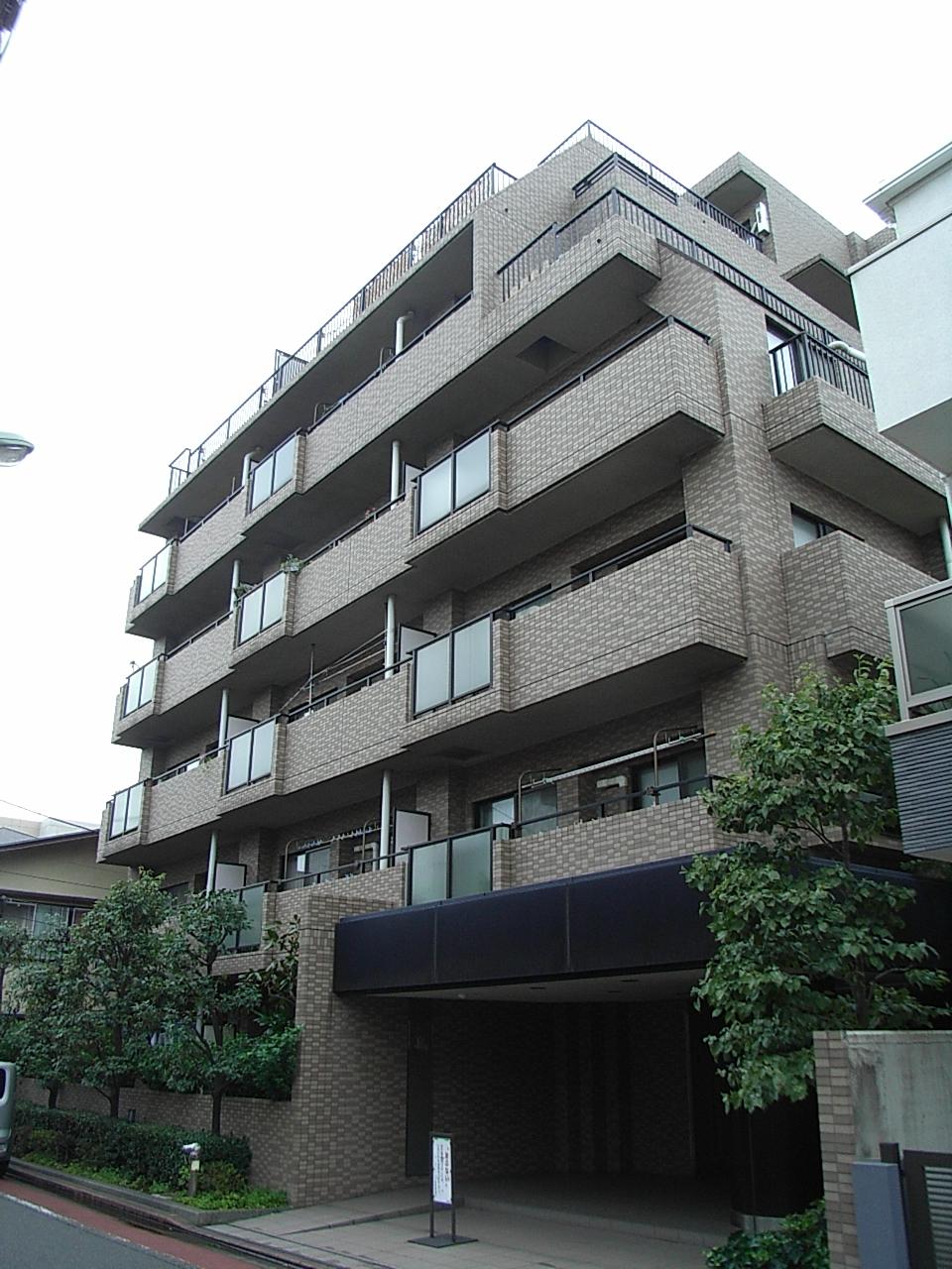 Local appearance photo. Local (10 May 2013) Shooting