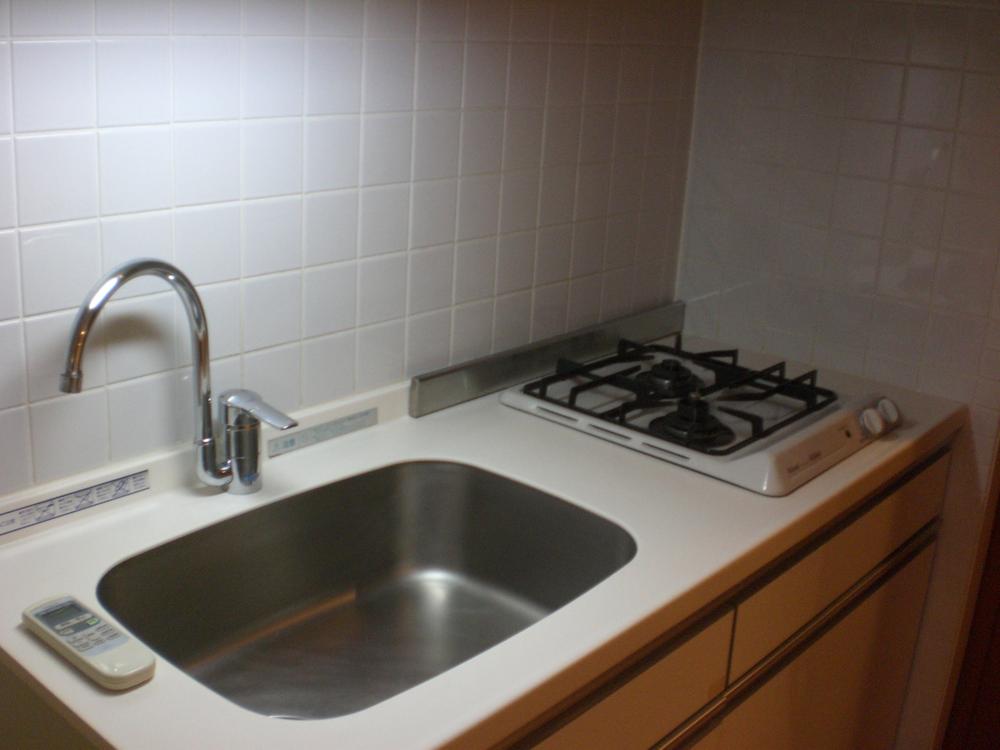 Kitchen. Indoor (12 May 2013) Shooting