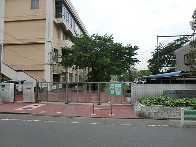 Junior high school. 1300m to Ota Ward Kamata Junior High School