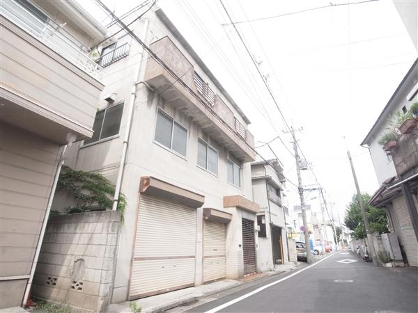 Local photos, including front road. Front road 2013 / 07 shooting