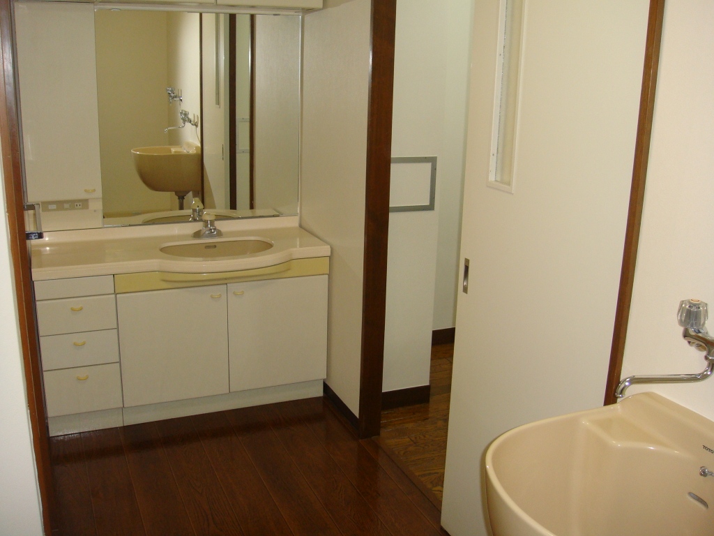 Washroom. Washroom is also wide margin. 