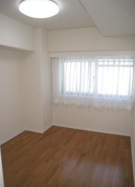 Non-living room. Indoor (20