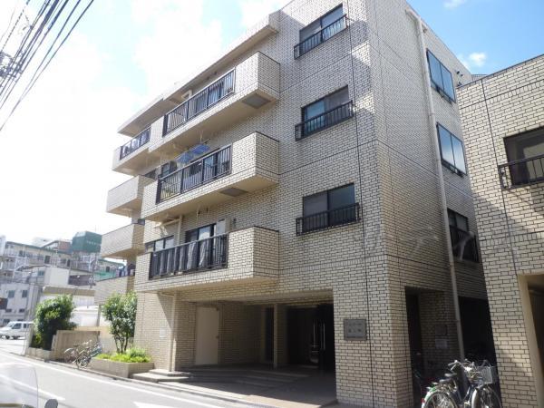 Local appearance photo. New quake-resistance standards fit Mansion