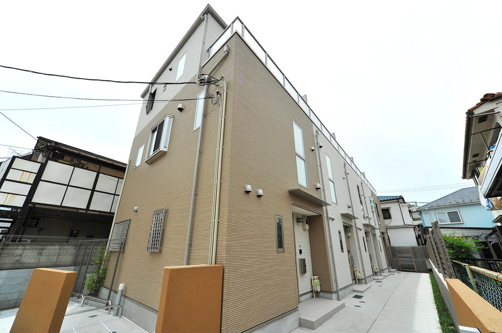 Local appearance photo