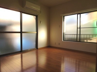 Living and room. Dihedral angle lighting room