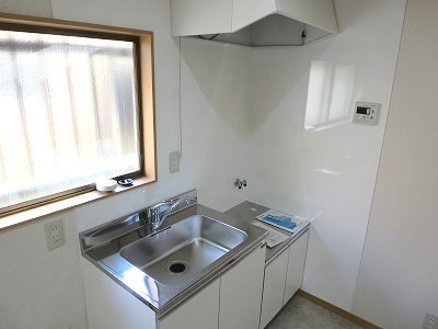 Kitchen. Two-burner gas stove installation Allowed