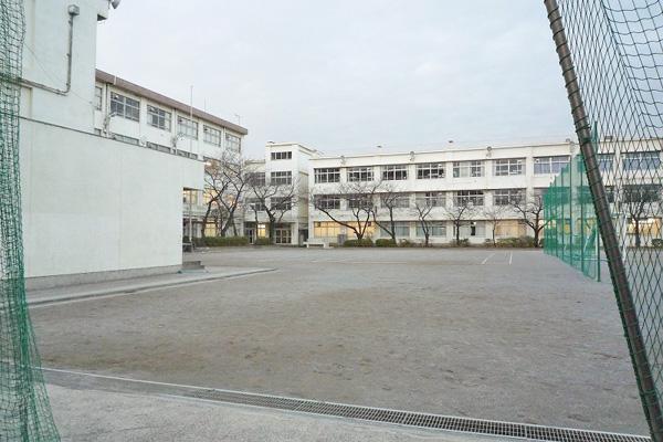 Junior high school. 709m to Ota Ward Kojiya Junior High School