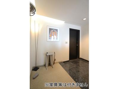 Entrance. Indoor (September 2013) Shooting