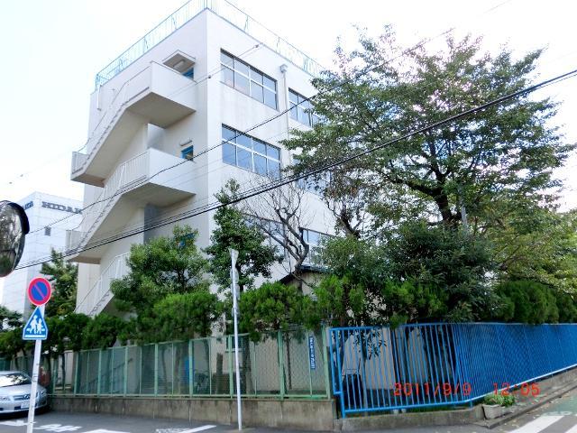 Primary school. Ota 768m to stand Takahata elementary school