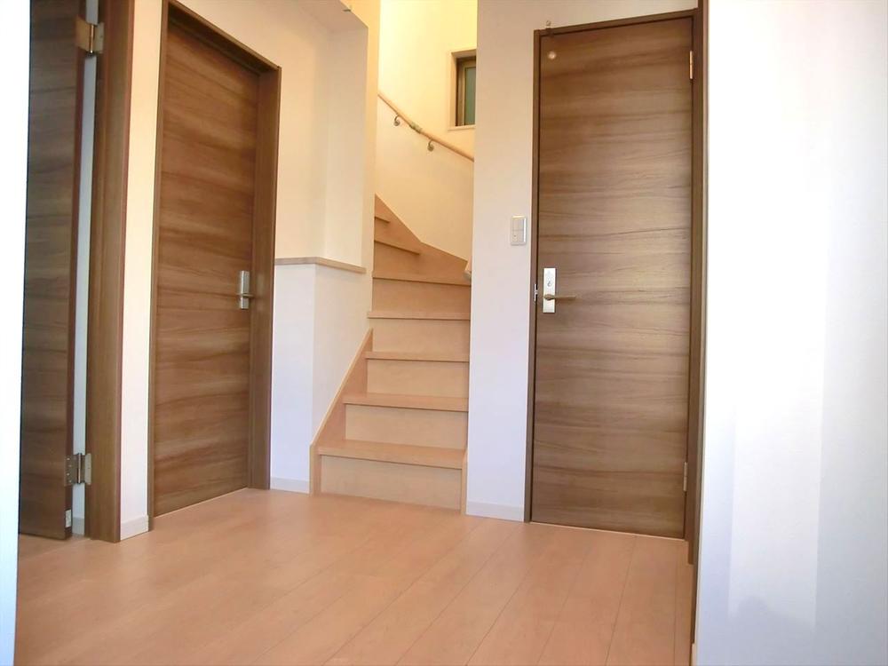 Other introspection. Interior of soft woodgrain