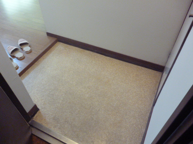 Entrance. Entrance ☆ 