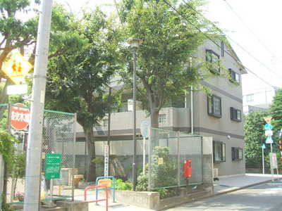 park. 10m to Kitasenzoku children's park (park)