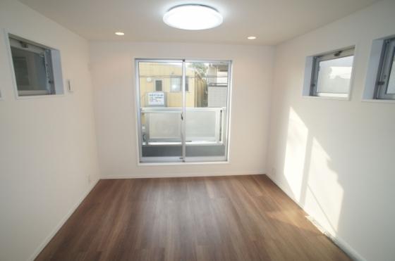 Living. Indoor (July 2013) Shooting