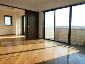 Living and room. living ~ Western is