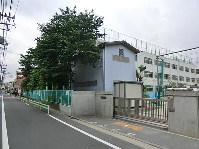 Primary school. 343m to Ota Tatsuhigashikaba elementary school