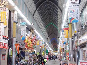 Redevelopment plan Keikyukamata Nishiguchi shopping street, which is included in the land "Keikyukamata and tomorrow" (about 1100m) is, Retro feel nostalgia