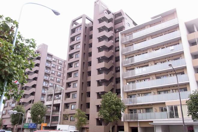 Local appearance photo. Stuck tile ・ auto lock