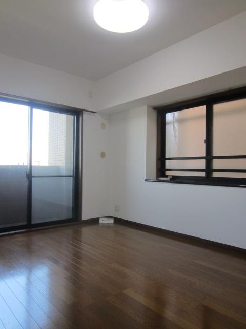 Non-living room. Western-style 5.8 tatami, Balcony