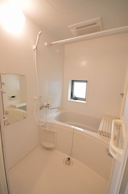 Bath. With Reheating & bathroom dryer ☆