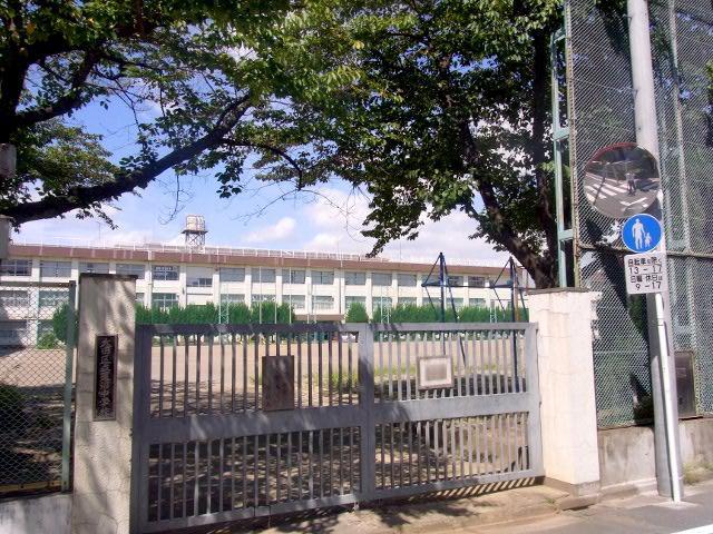 Junior high school. 538m to Ota Ward Hasunuma Junior High School
