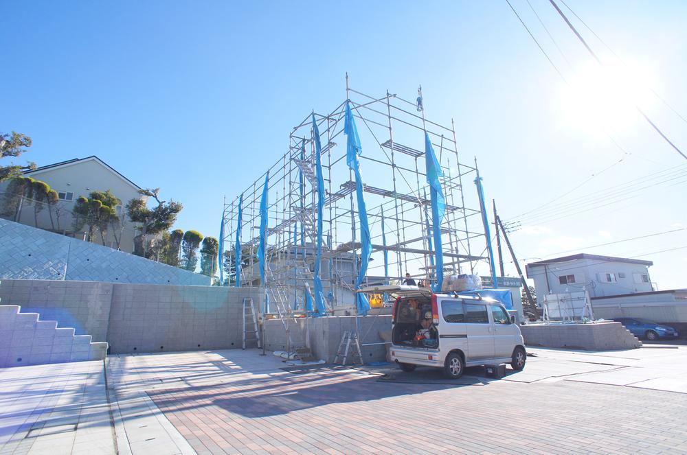 Local appearance photo. Local (12 May 2013) Shooting